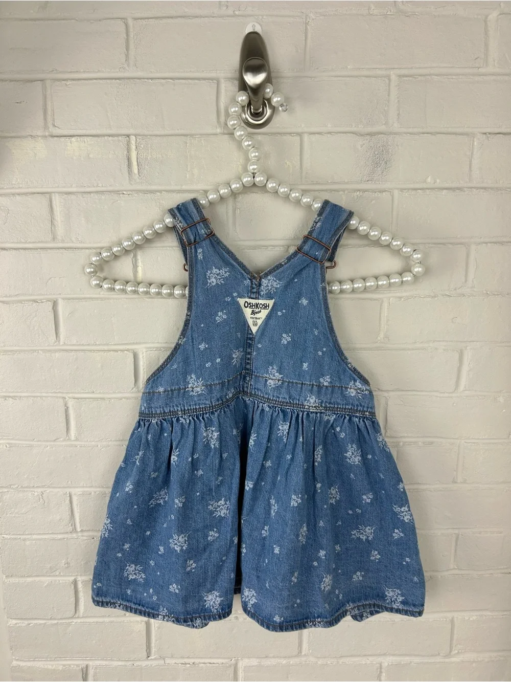 OshKosh B’Gosh Girls Floral Denim Overalls Dress Size 3T